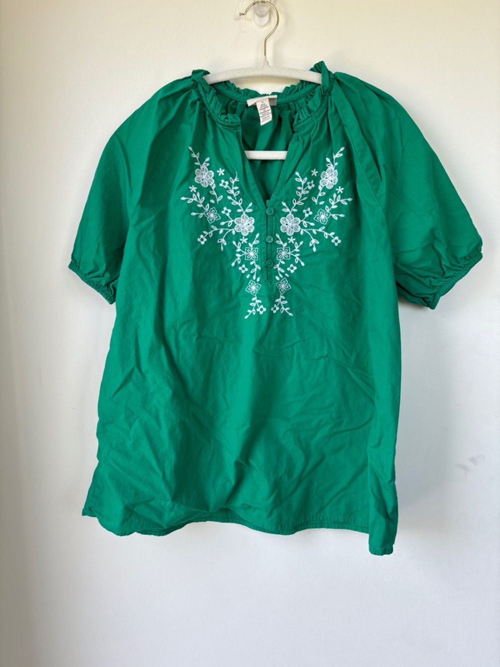St. John's Bay Emerald Green Peasant Top with White Embroidery